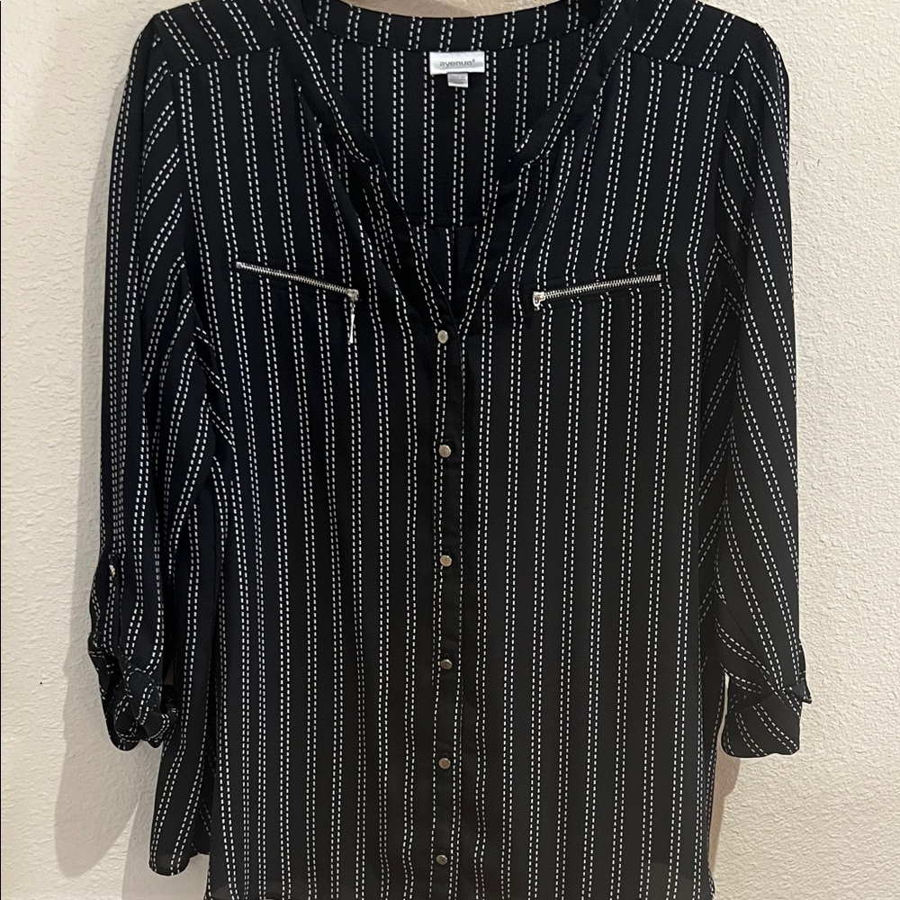 Avenue Black Striped Button Down Shirt